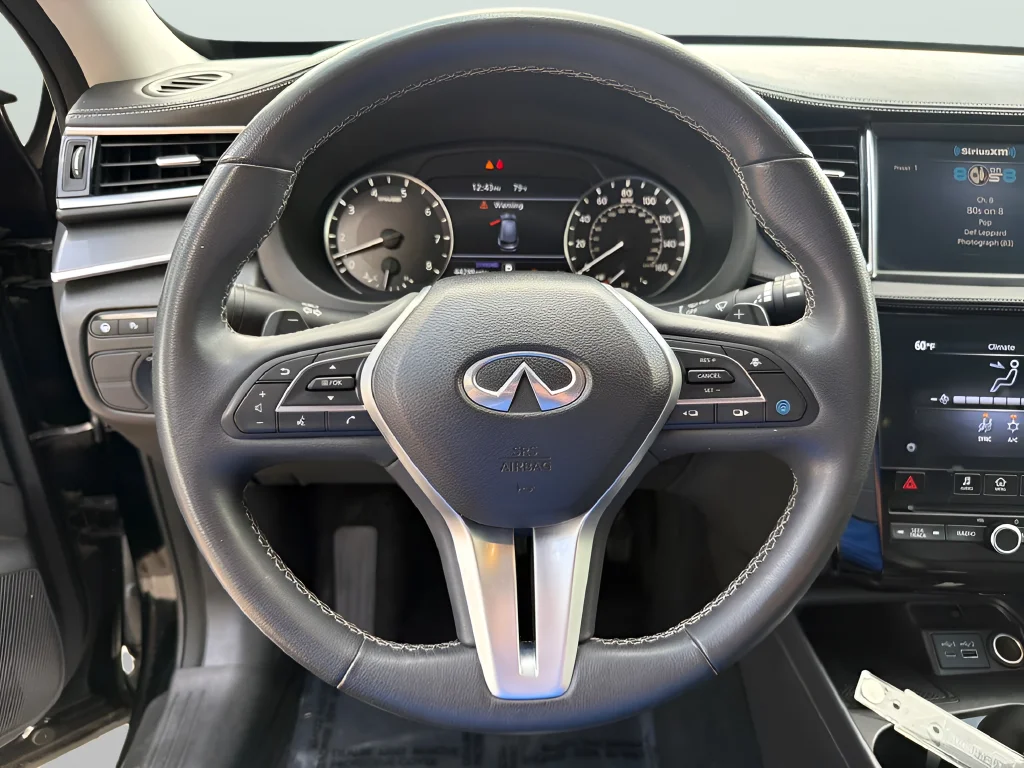 Used 2024 Black INFINITI LUXE image 21