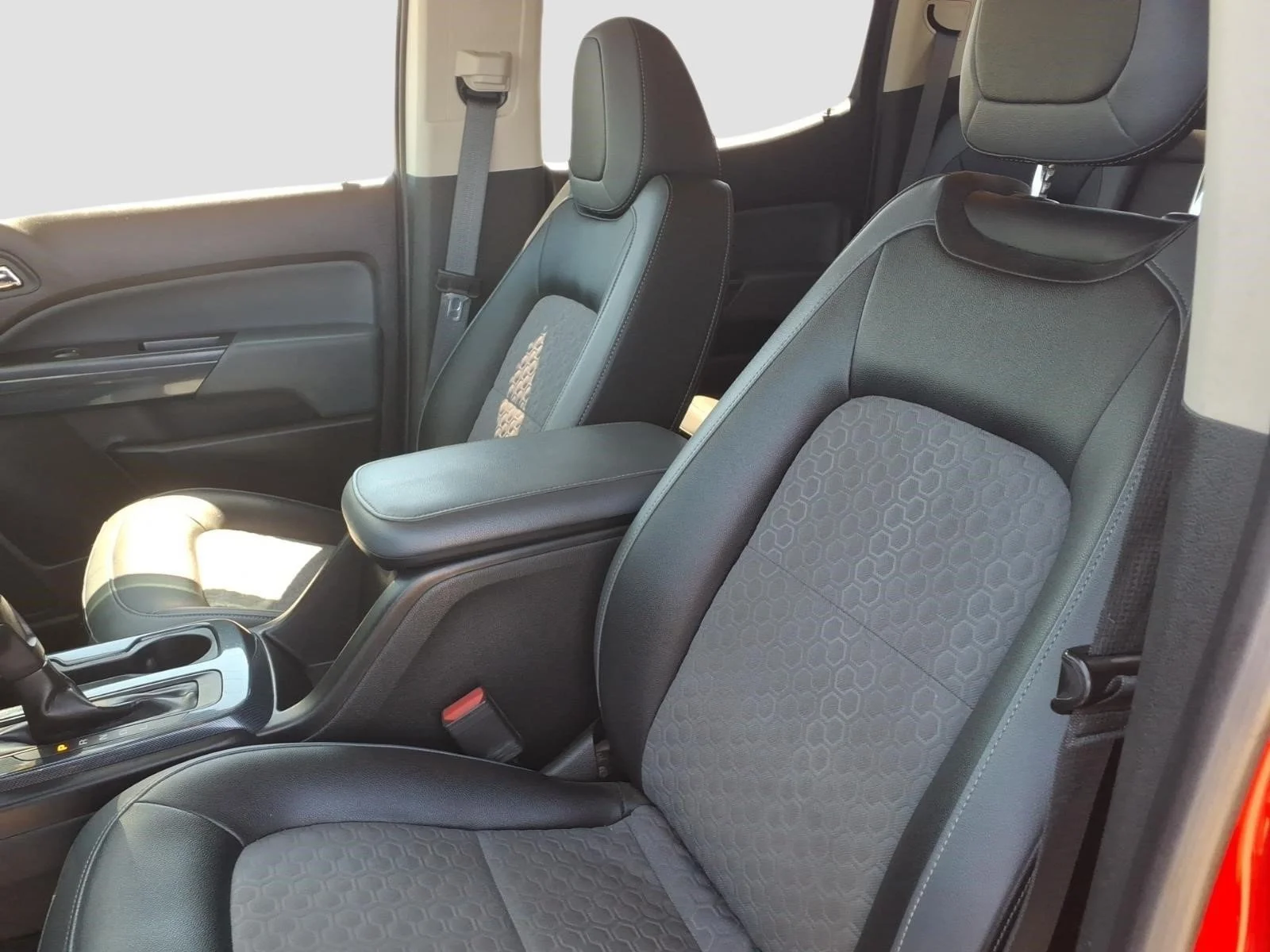 Used 2017 Red Hot G7c Chevrolet Z71 image 11