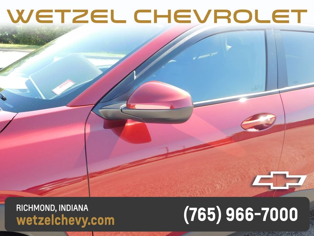 Used 2025 Red Chevrolet LT image 11