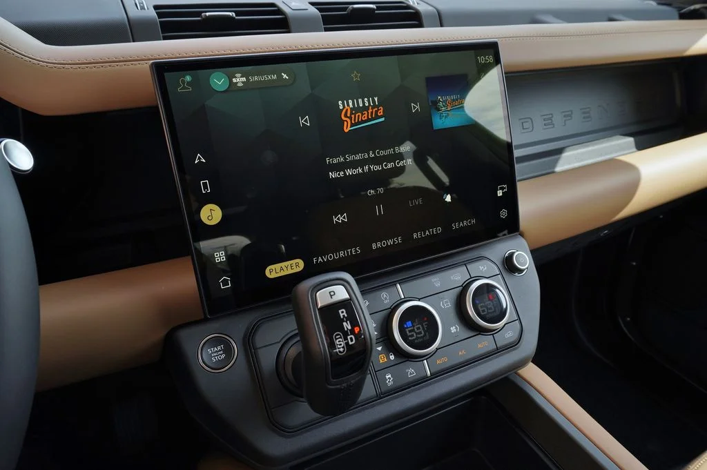 New 2026 Carpathian Grey Land Rover X-Dynamic SE image 21