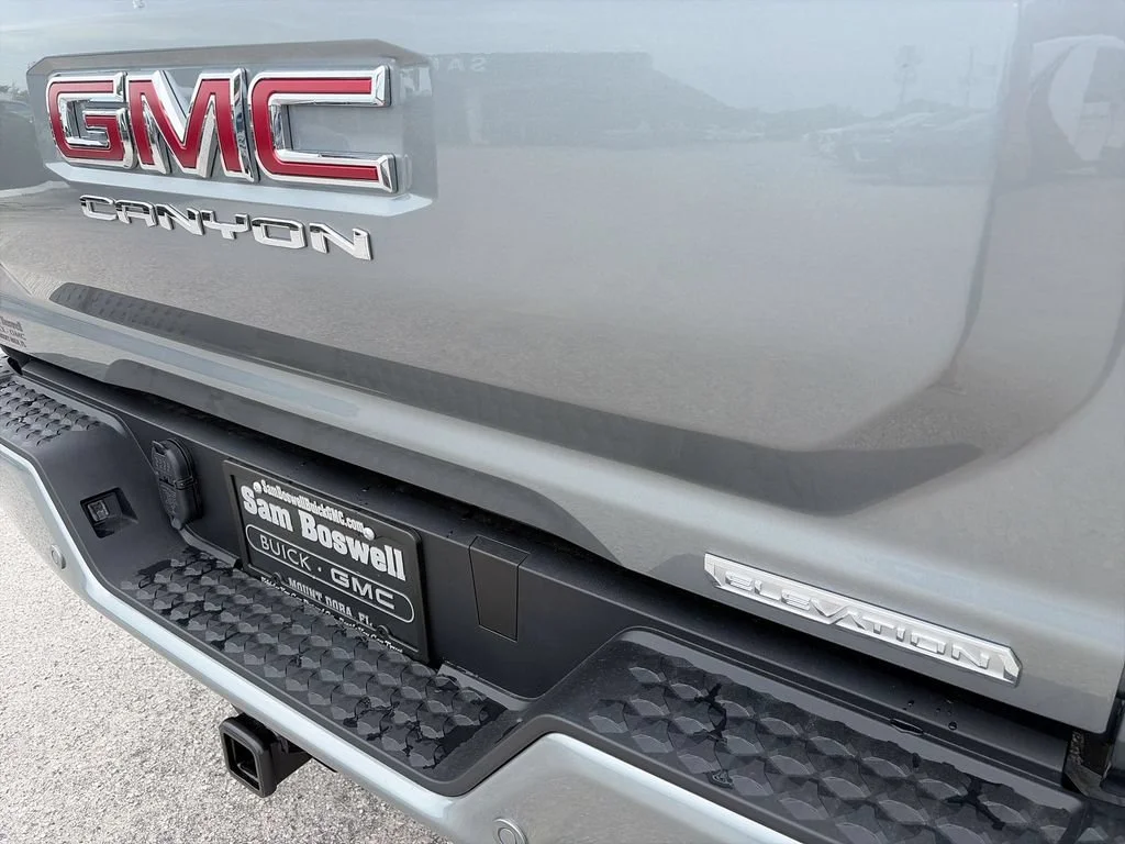 New 2026 Sterling Metallic GMC Elevation image 33