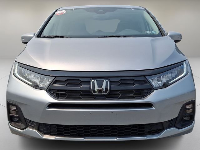 Used 2025  Honda EX-L image 3