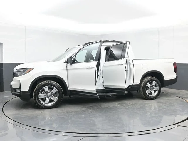 New 2026 Platinum White Pearl Honda RTL image 54