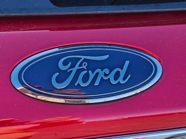 Used 2023 Red Ford Limited image 18