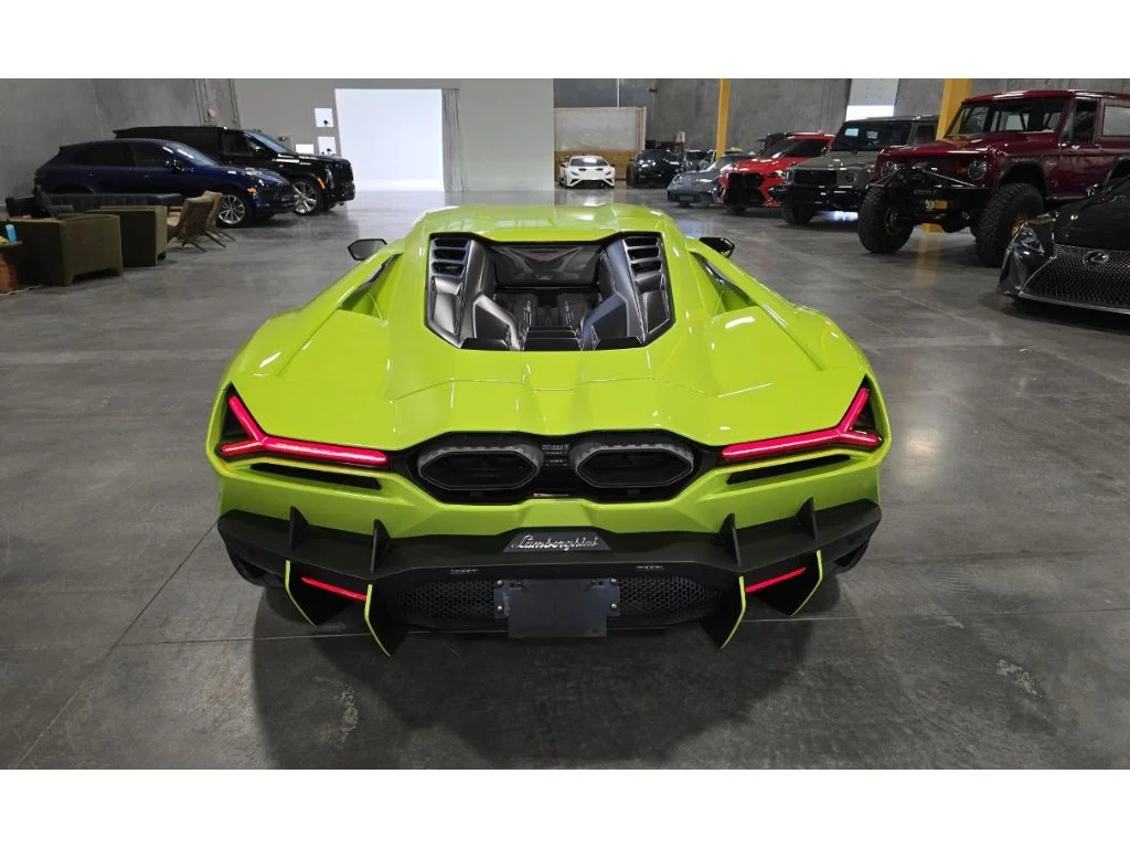 Used 2024 Verde Scandal Metallic Lamborghini Base image 2