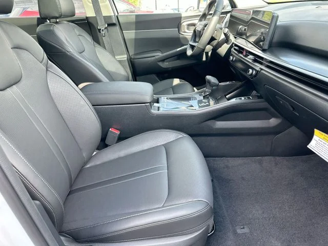New 2026 Glacial White Pearl Kia S image 28