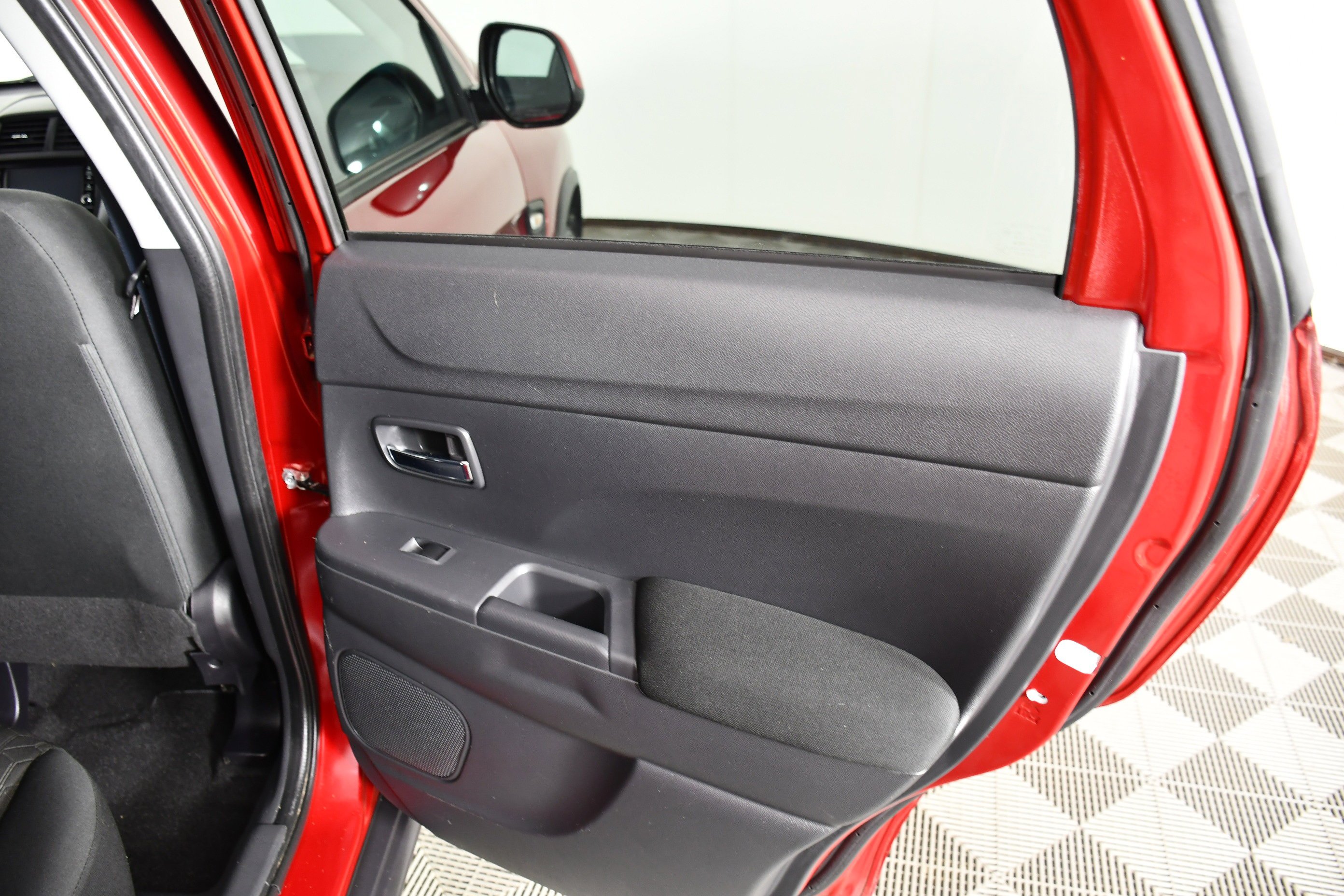 Certified Used 2024 Gray Mitsubishi ES image 42