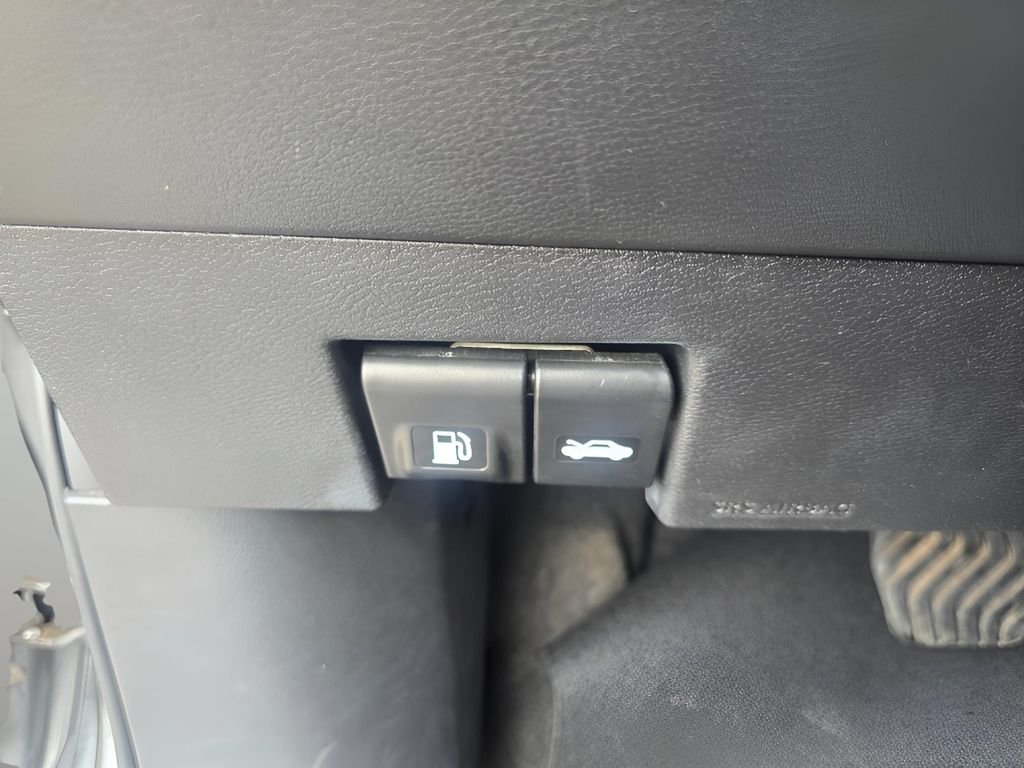 Used 2025 Gun Metallic Nissan SV image 16