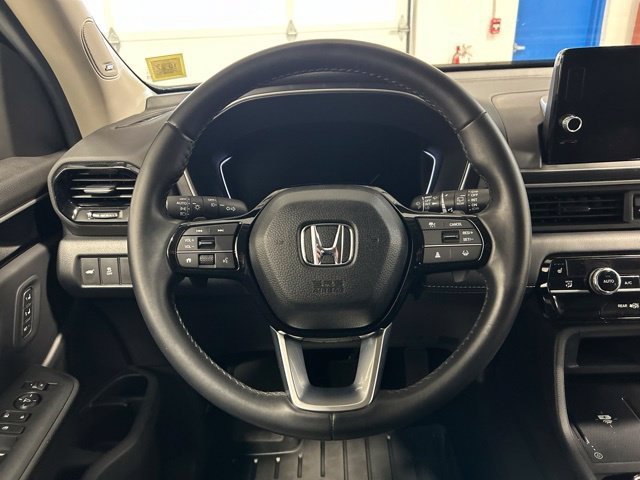 Certified Used 2025 Crystal Black Pearl Honda Touring image 17