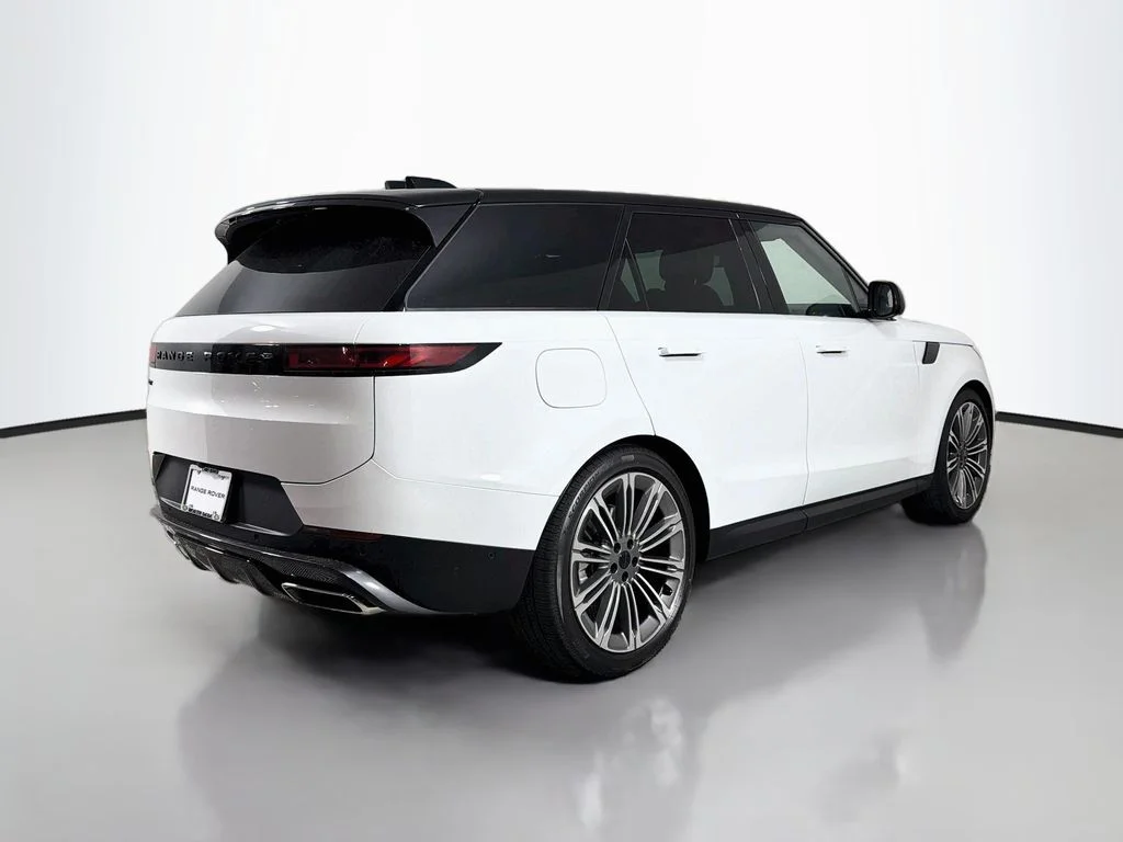 New 2027 Fuji White Land Rover SE image 5