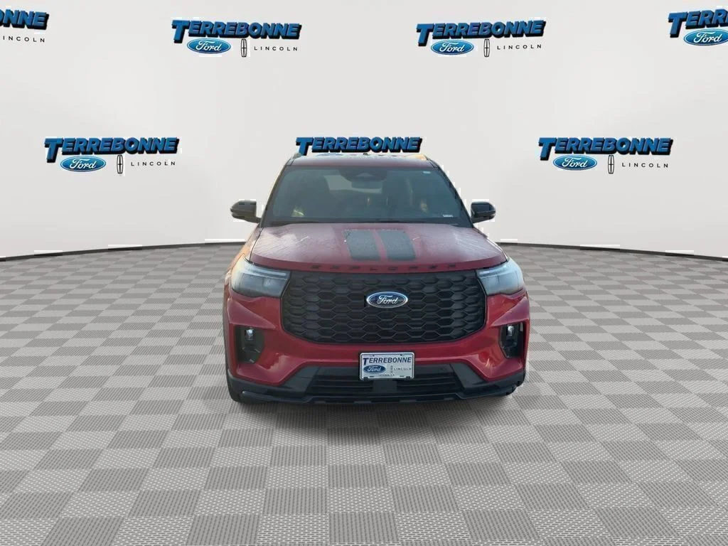 New 2026 Rapid Red Metallic Tinted Clearcoat Ford ST-Line image 3