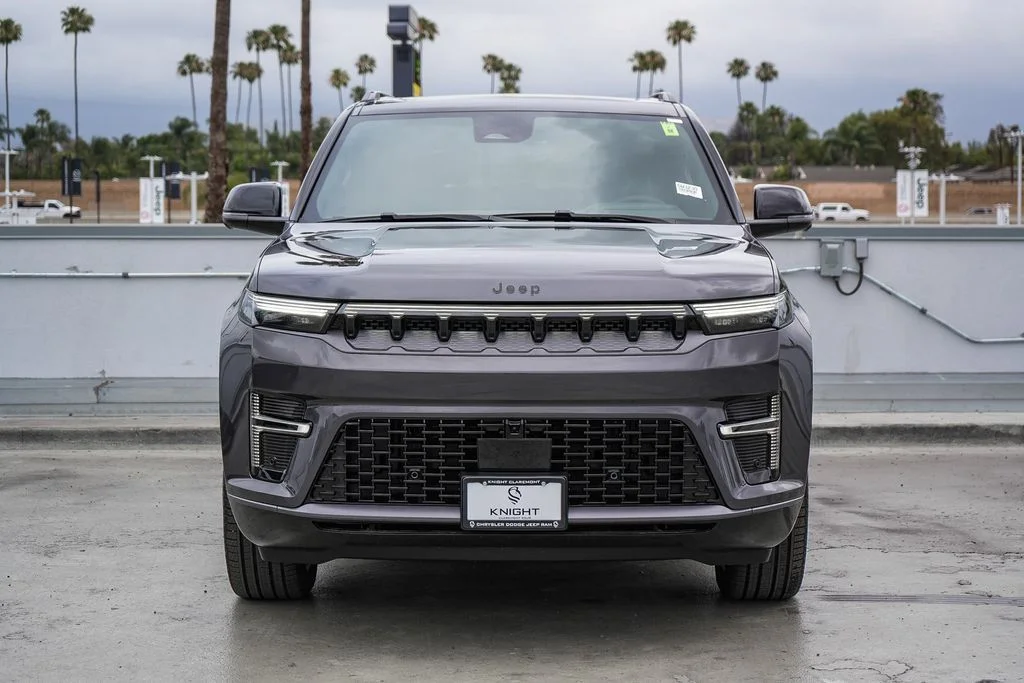 New 2026 Gray Jeep Summit Obsidian image 3