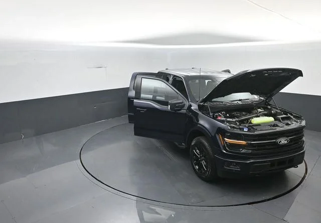 New 2026 Blue Ford XLT image 38