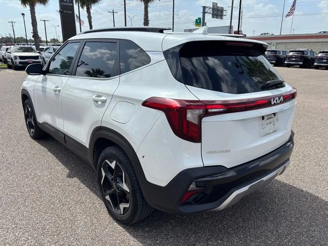 Used 2024 White Kia EX image 4