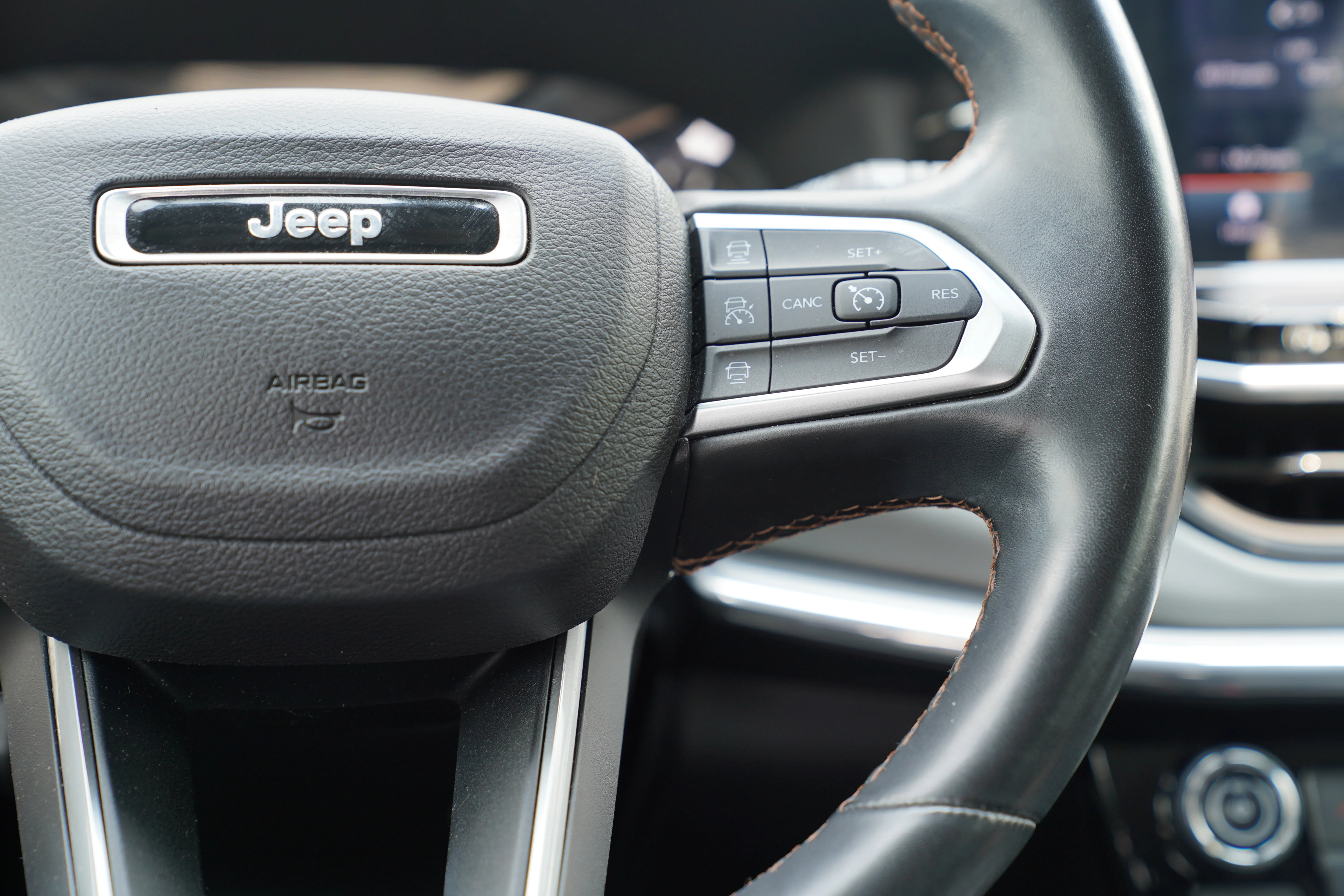 Used 2022 Bright White Clearcoat Jeep Limited image 19