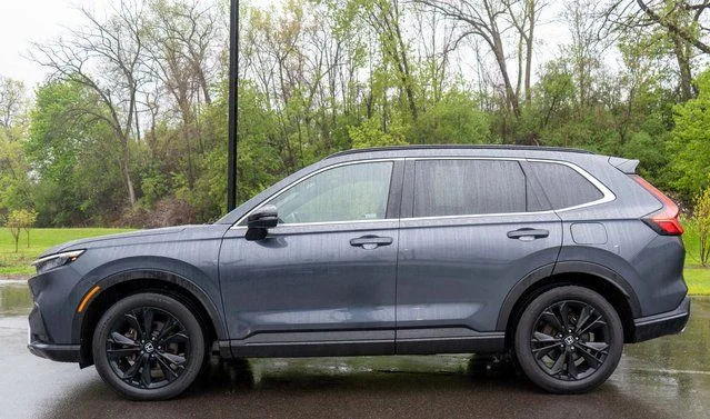 Used 2023 Gray Honda Sport Touring image 9