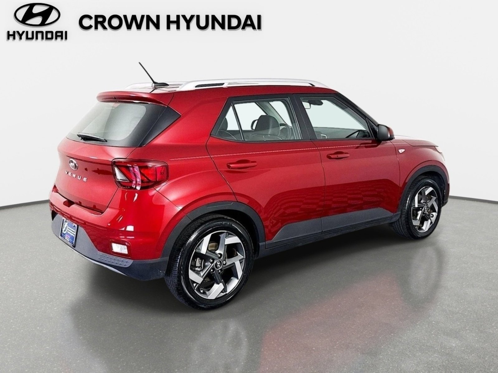 Used 2023 Ultimate Red Hyundai Limited image 5