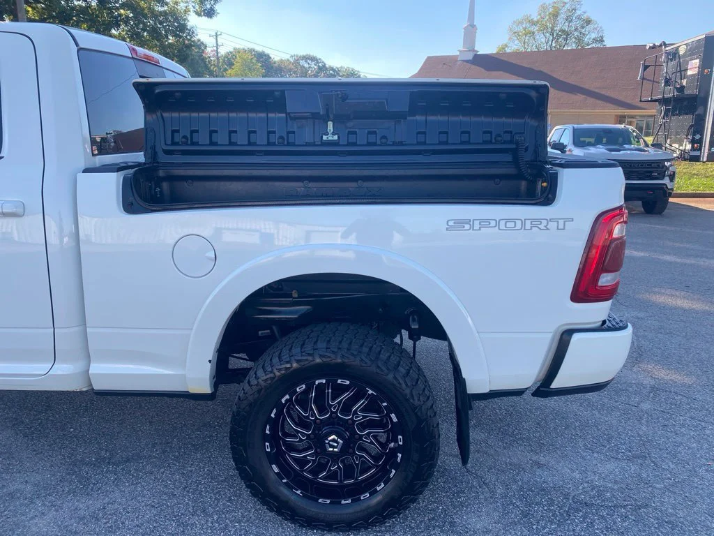 Used 2022  Ram Laramie image 36