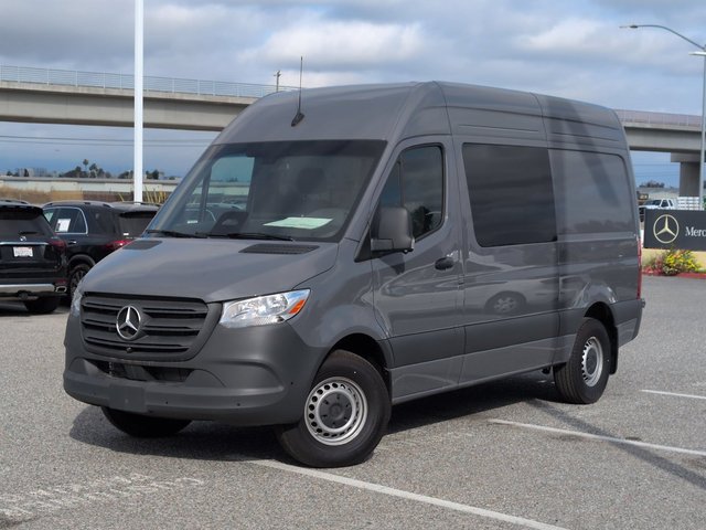 2025 Mercedes-Benz Sprinter Crew Van 