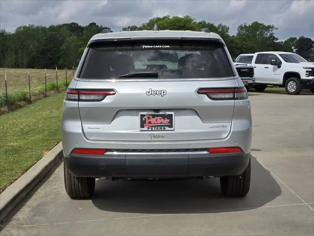 New 2025 Silver Zynith Exterior Paint Jeep Limited image 16