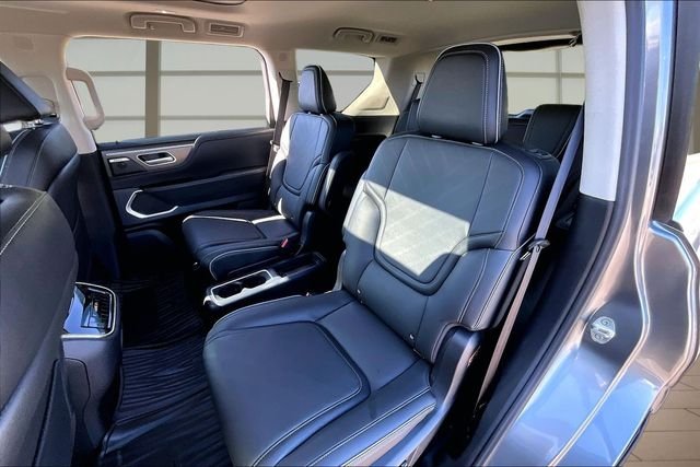 Used 2026 Silver INFINITI LUXE image 25