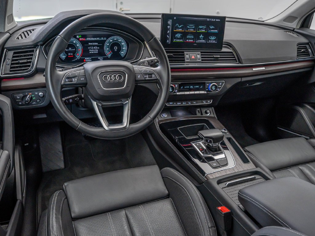 Used 2023 Mythos Black Metallic Audi 45 S line Prestige image 4