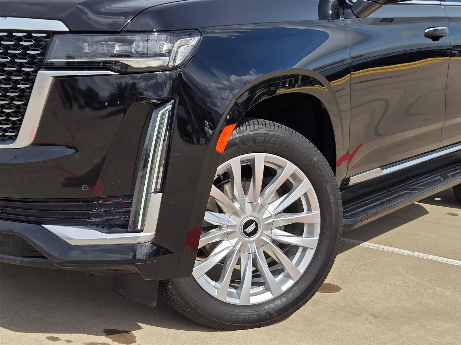 Used 2022 Black Raven Cadillac Luxury image 7