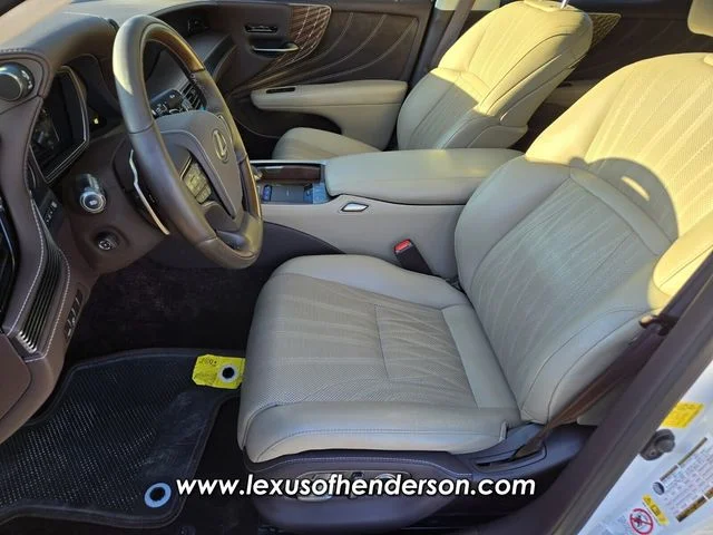 Used 2018 White Lexus 500 Base image 10
