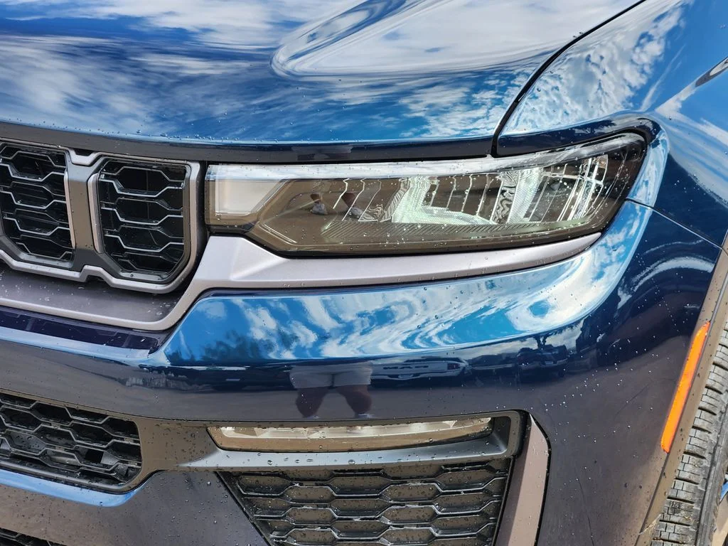 New 2026 Fathom Blue Pearlcoat Jeep Limited image 5