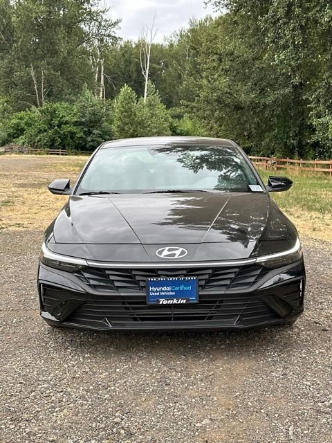 Certified Used 2025 Abyss Black Hyundai SEL Sport image 3