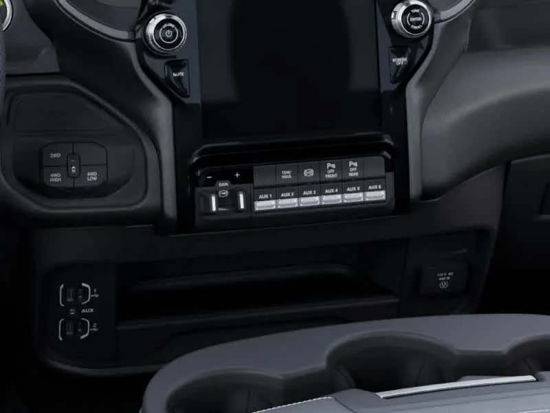 2025 RAM 2500 Tradesman - Photo 24
