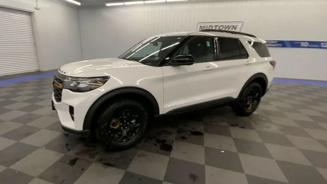 New 2027 Star White Metallic Tri-Coat Ford Tremor® image 4