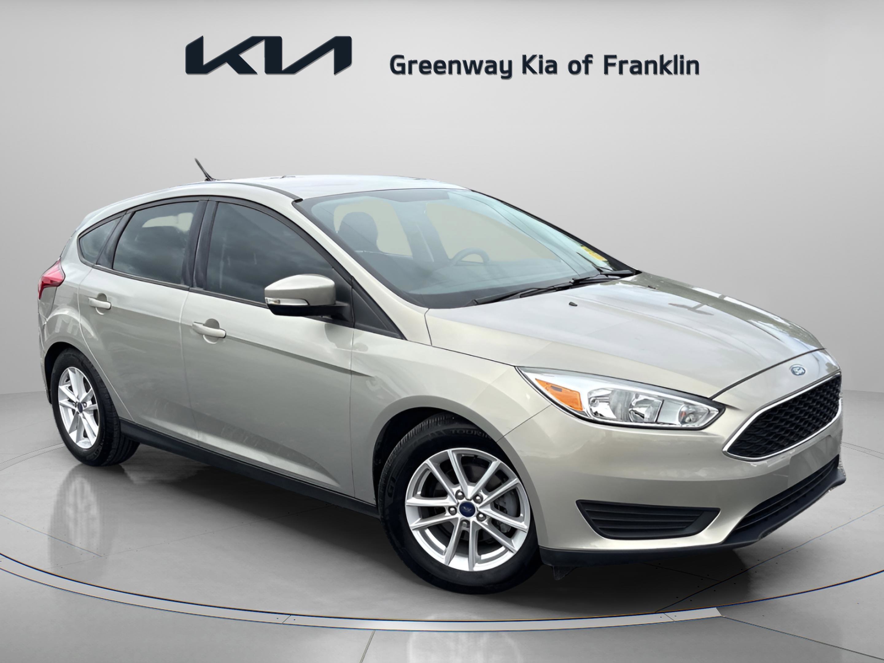2016 Ford Focus 5 Door Hatch SE's photo