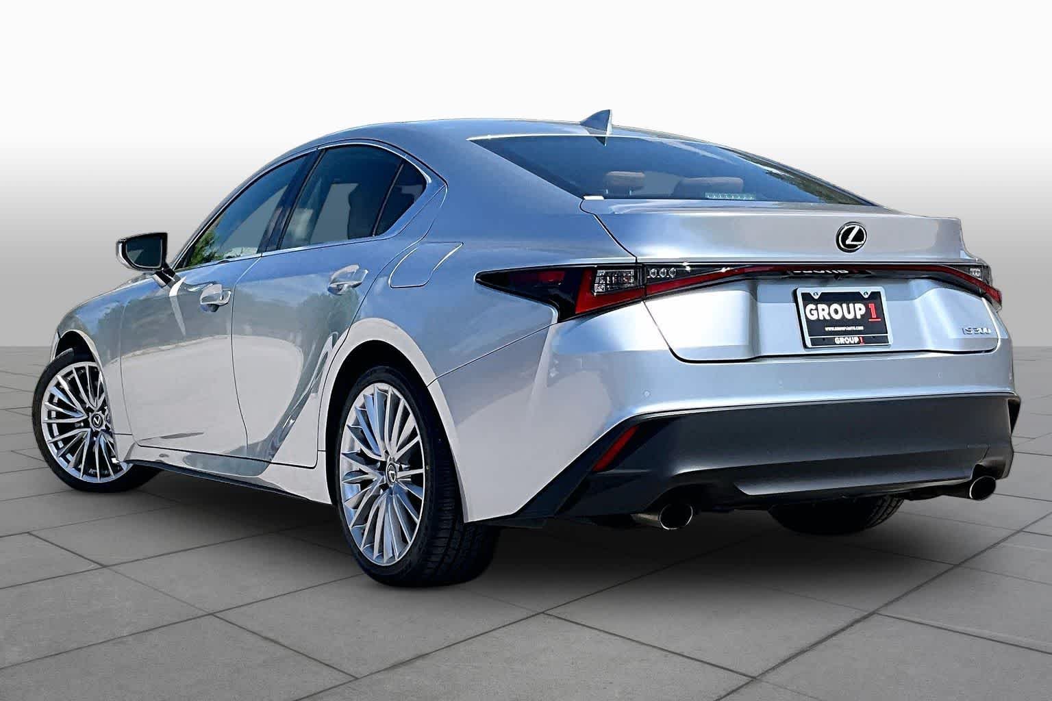 Used 2022 Iridium Lexus  image 12