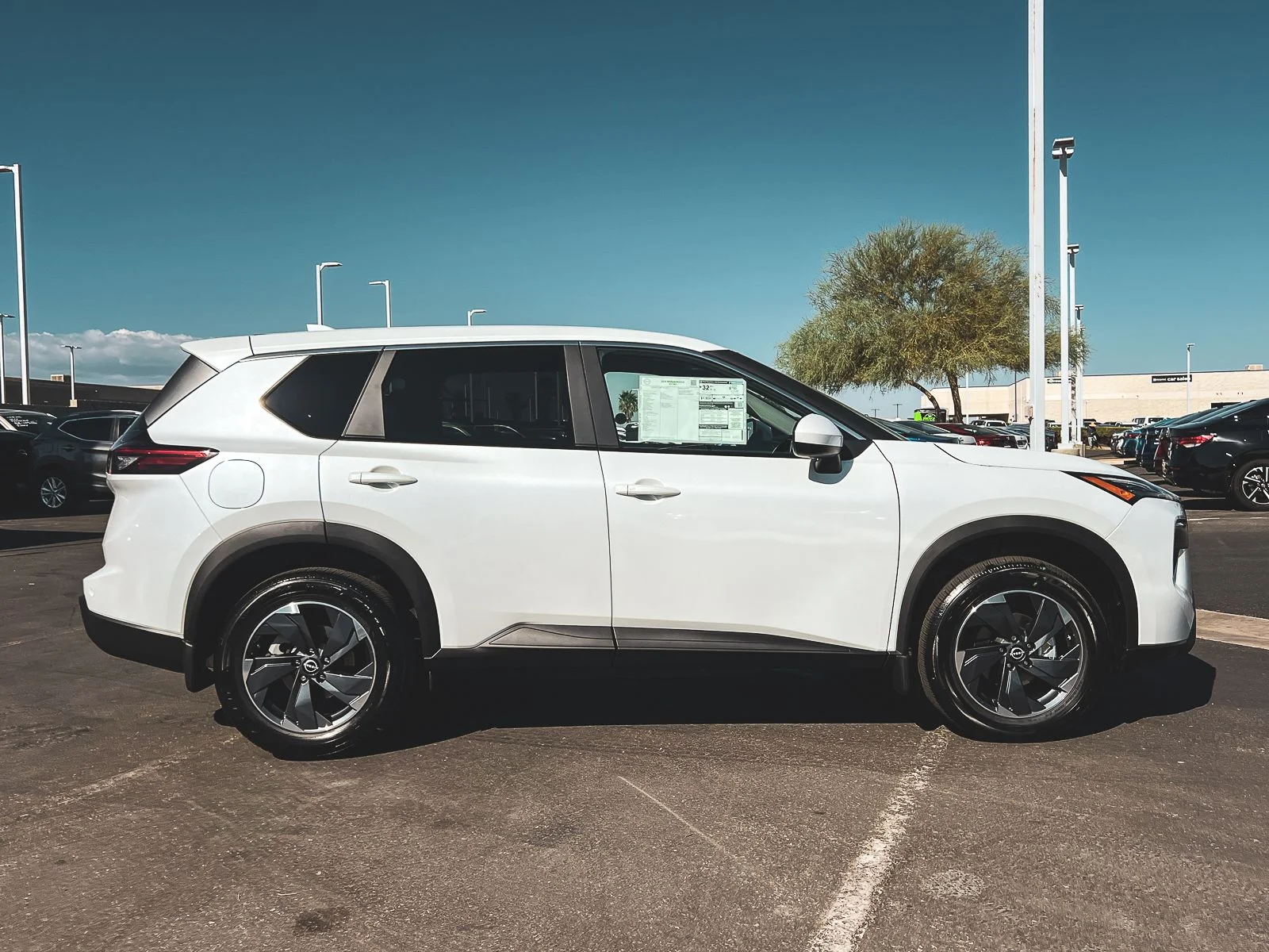 New 2026 Everest White Pearl TriCoat Nissan SV image 11