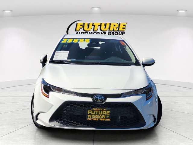 Used 2022 White Toyota LE image 2