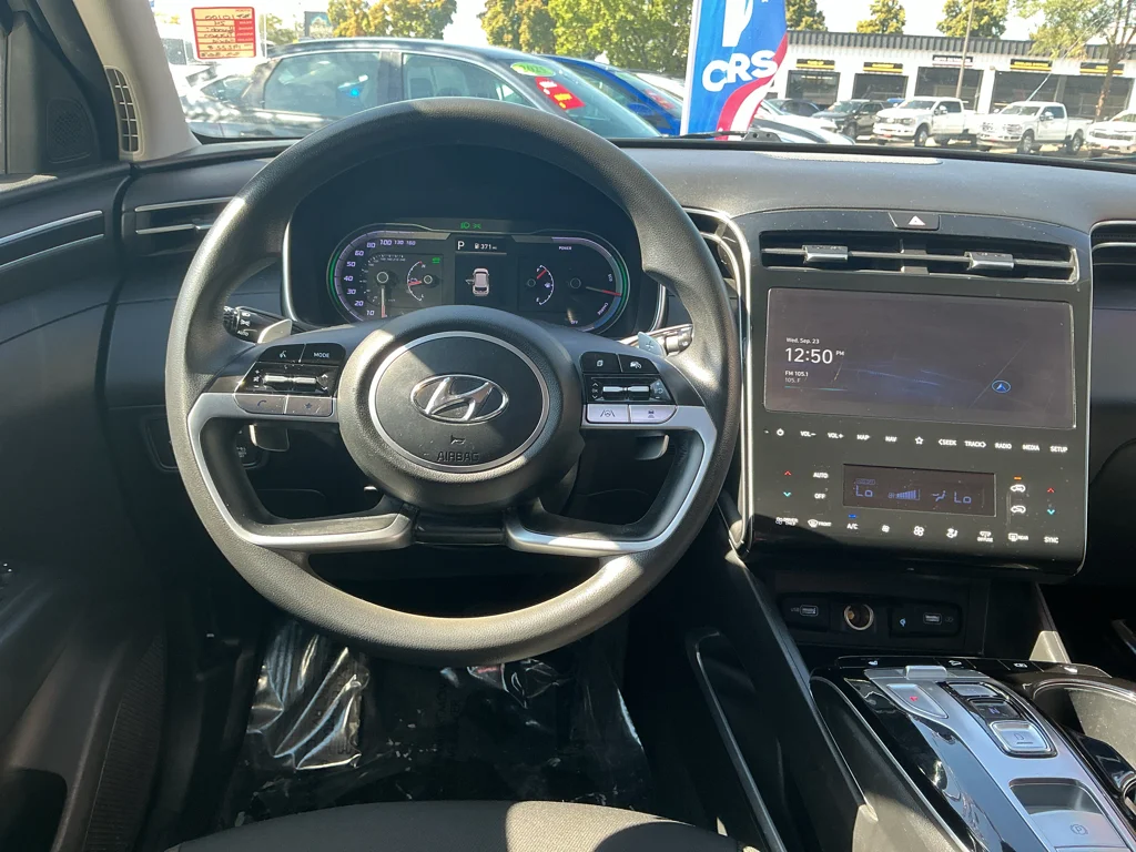 Used 2024 Shimmering Silver Hyundai Blue image 9