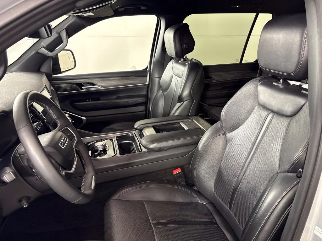 Used 2024 Silver Jeep Series II image 33