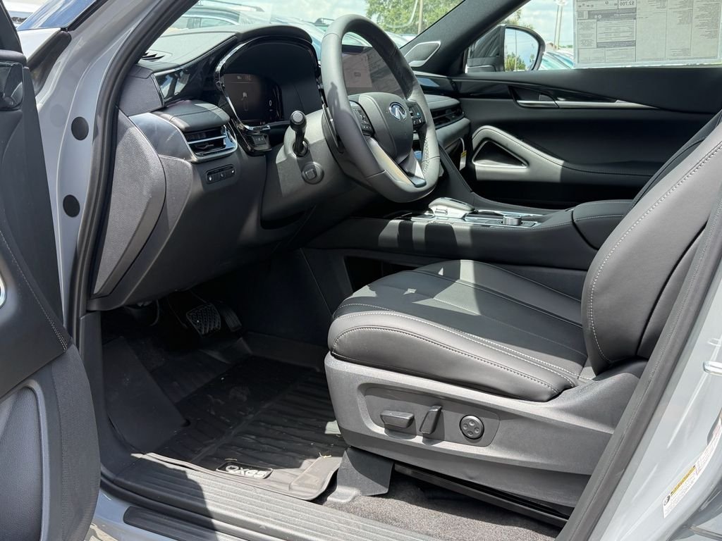 New 2027 2T HRBR GRAY INFINITI Sport AWD image 13