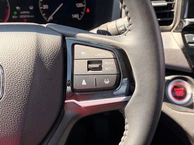 Certified Used 2025 Silver Honda EX-L image 14
