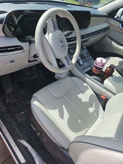 Used 2024 White Hyundai Limited image 2