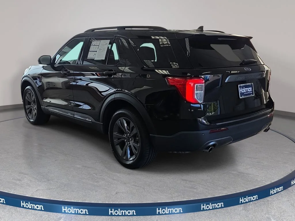 Certified Used 2023 Black Metallic Ford XLT image 7