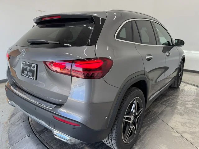 New 2026 Mountain Grey Metallic Mercedes-Benz GLA 250 image 32
