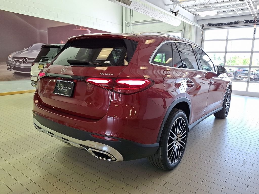 New 2026 Red Mercedes-Benz GLC 300 image 4