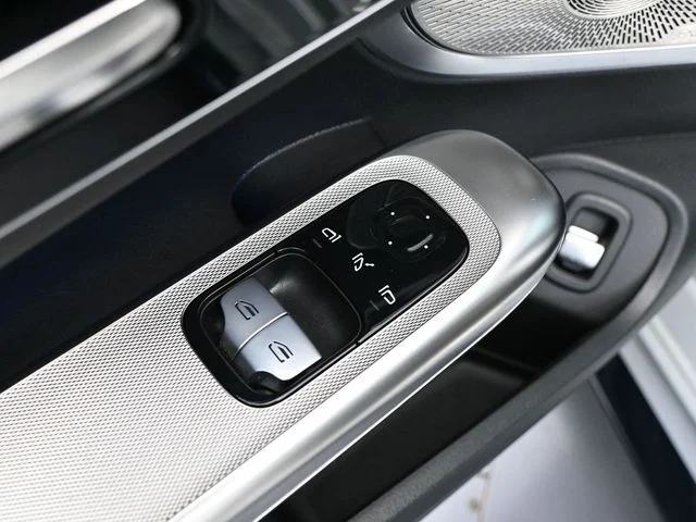 2025 Mercedes-Benz CLE AMG 53 - Photo 20