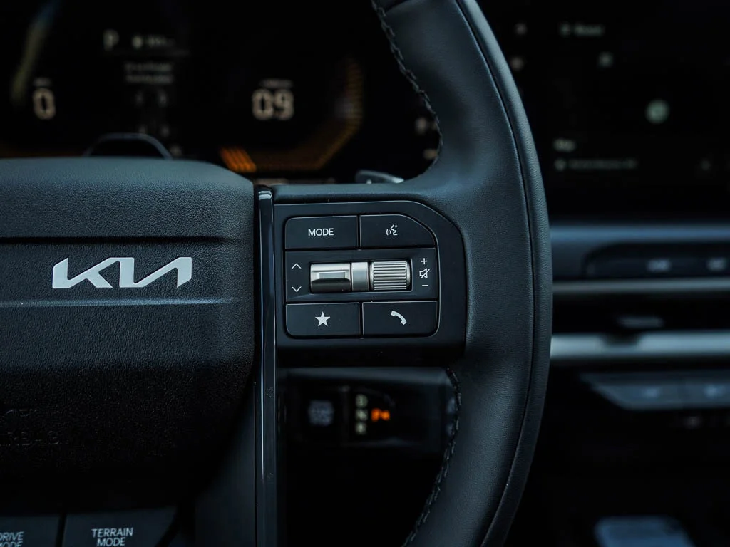 New 2027 Panthera Metal Kia S AWD image 23