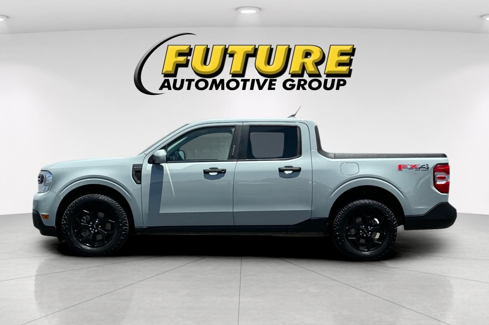 Used 2023 Green Ford XLT image 6