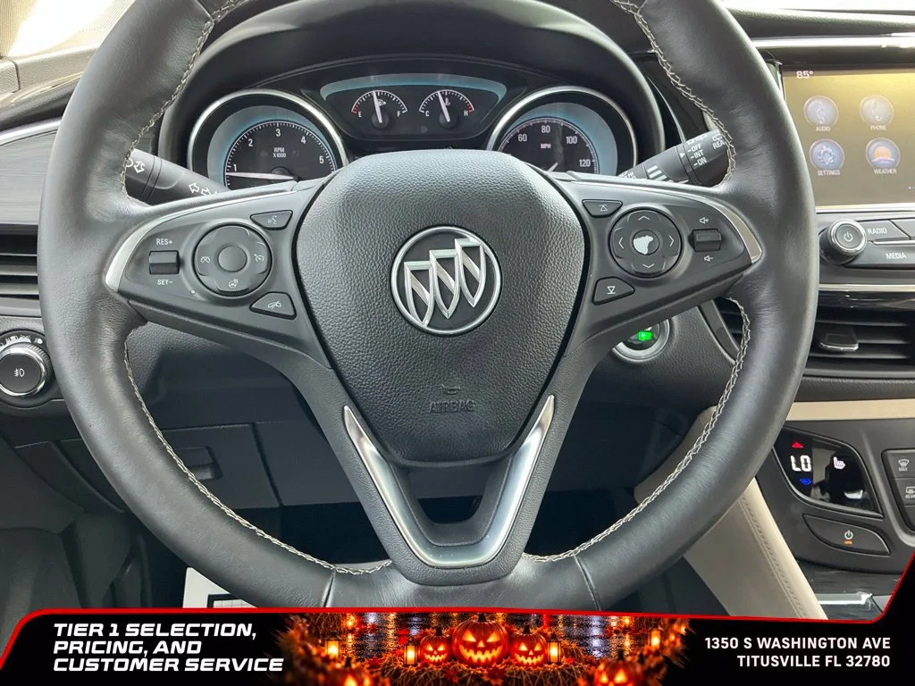 Used 2018 SUMMIT WHITE Buick Essence image 36