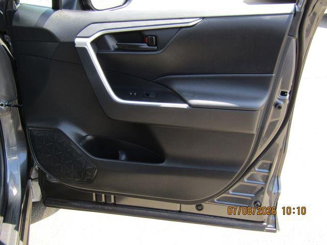 Certified Used 2023 MAGNETIC GRAY MET. Toyota  image 29