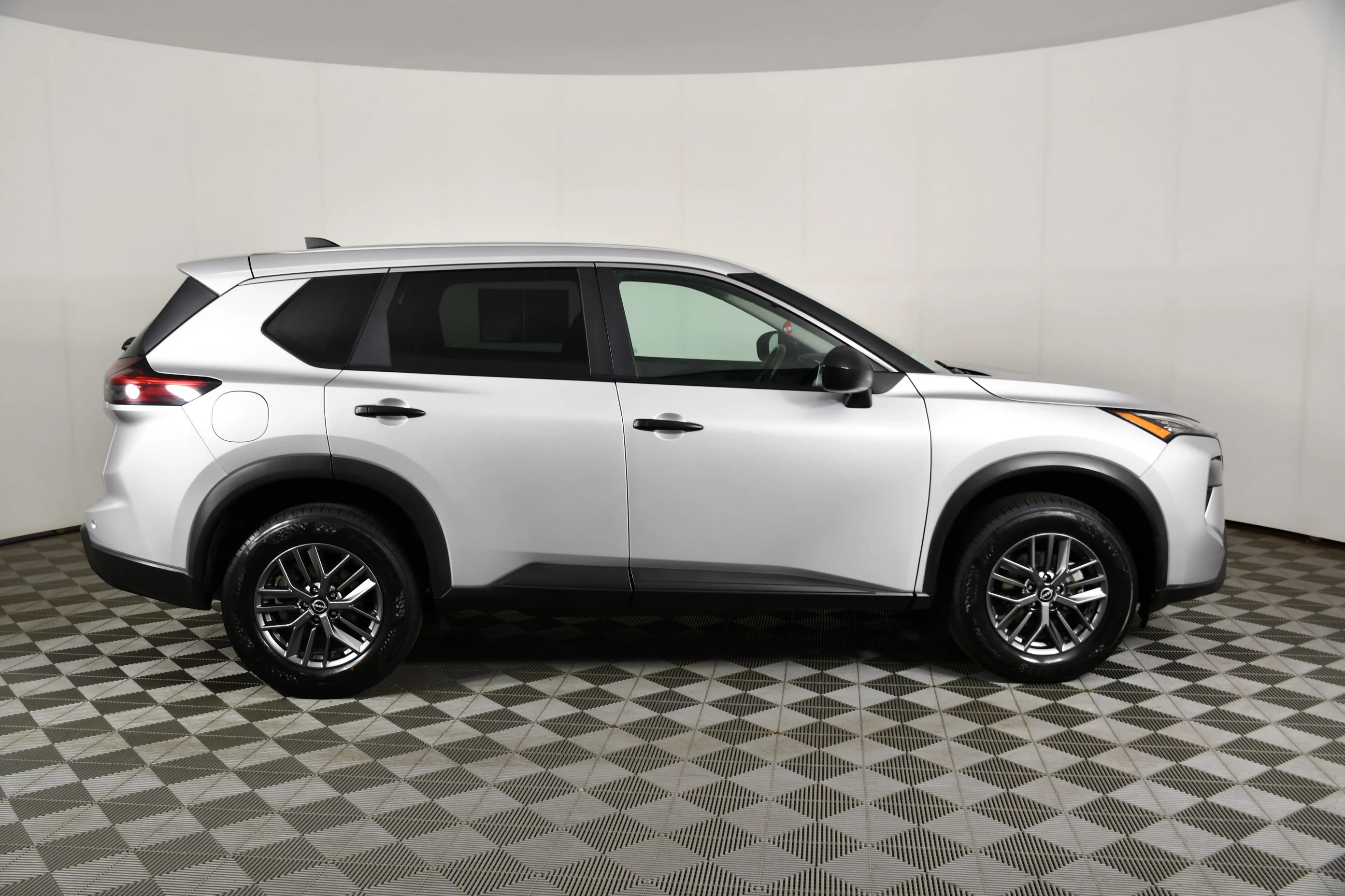 Used 2024 Brilliant Silver Metallic Nissan S image 5